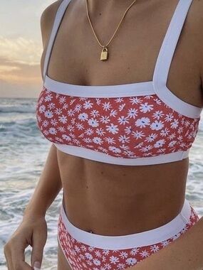 Dippin' Daisy's Red & White Floral Bikini Top - brand new